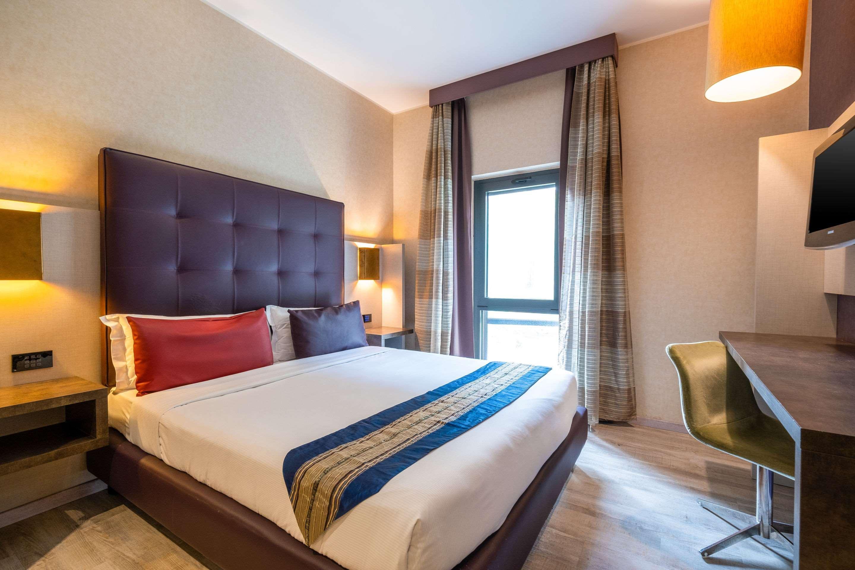Rome Airport Hotel Фиумичино Екстериор снимка