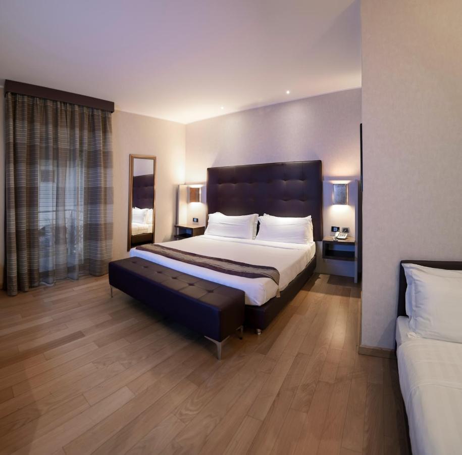 Rome Airport Hotel Фиумичино Екстериор снимка