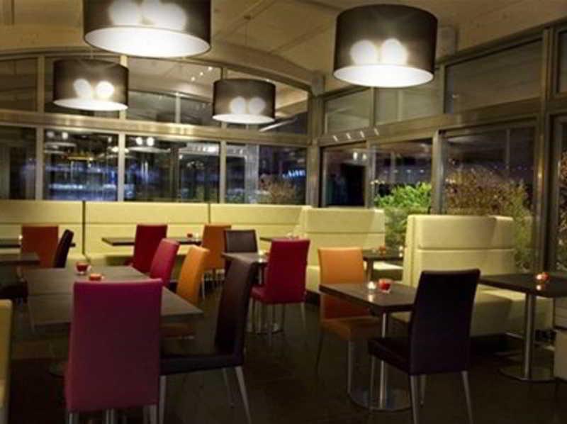 Rome Airport Hotel Фиумичино Ресторант снимка