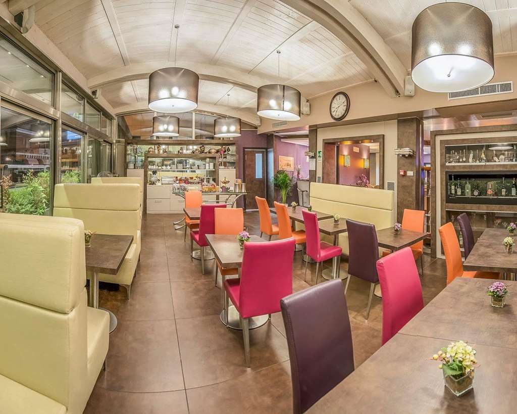 Rome Airport Hotel Фиумичино Ресторант снимка