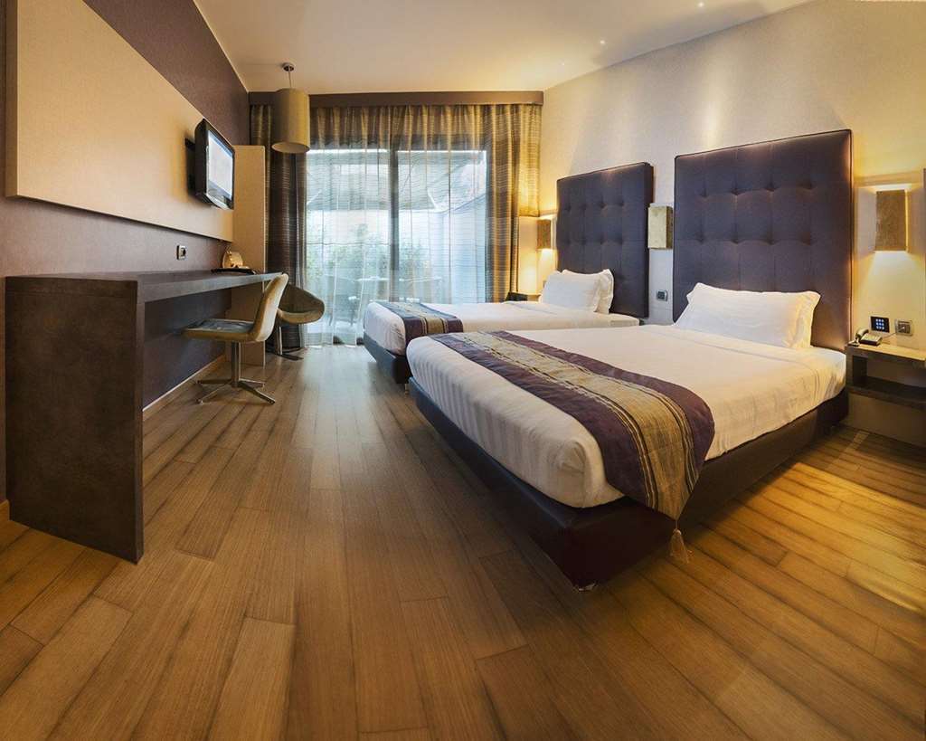 Rome Airport Hotel Фиумичино Стая снимка