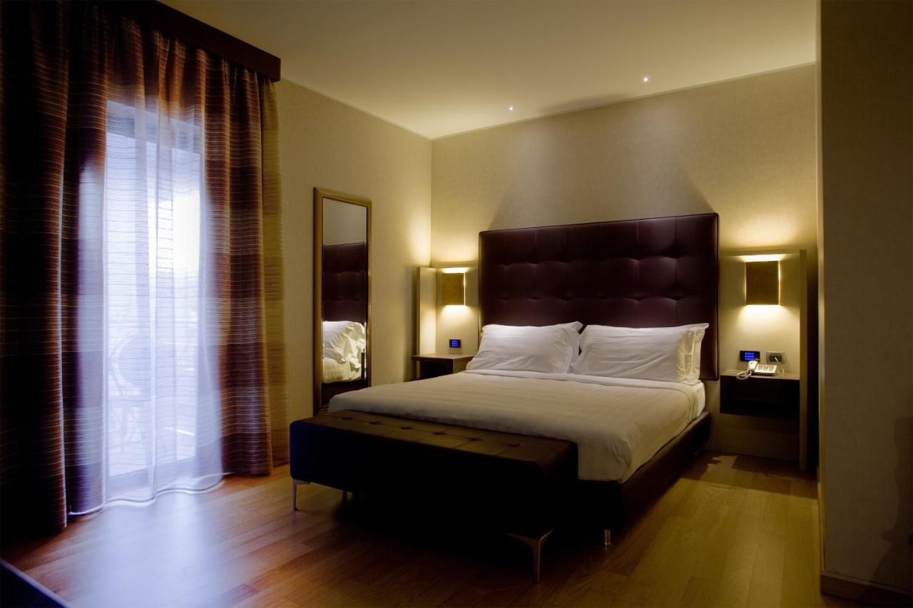 Rome Airport Hotel Фиумичино Стая снимка